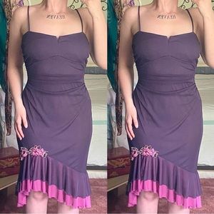 CITY TRIANGLES 90’S FORMAL/SPRING DRESS W RUFFLE BOTTOM & FLOWER ACCENT